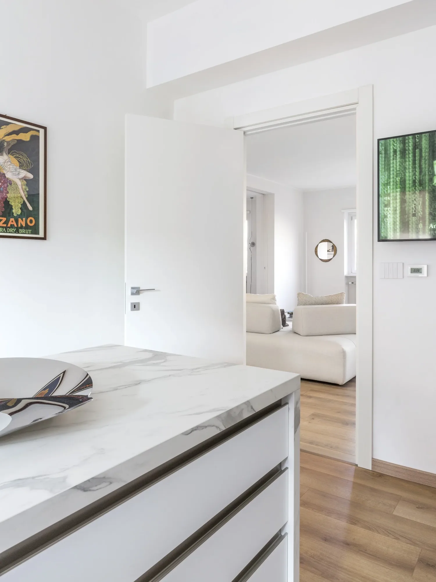 Peschiera Apartment, interno. Foto: Beppe Giardino.